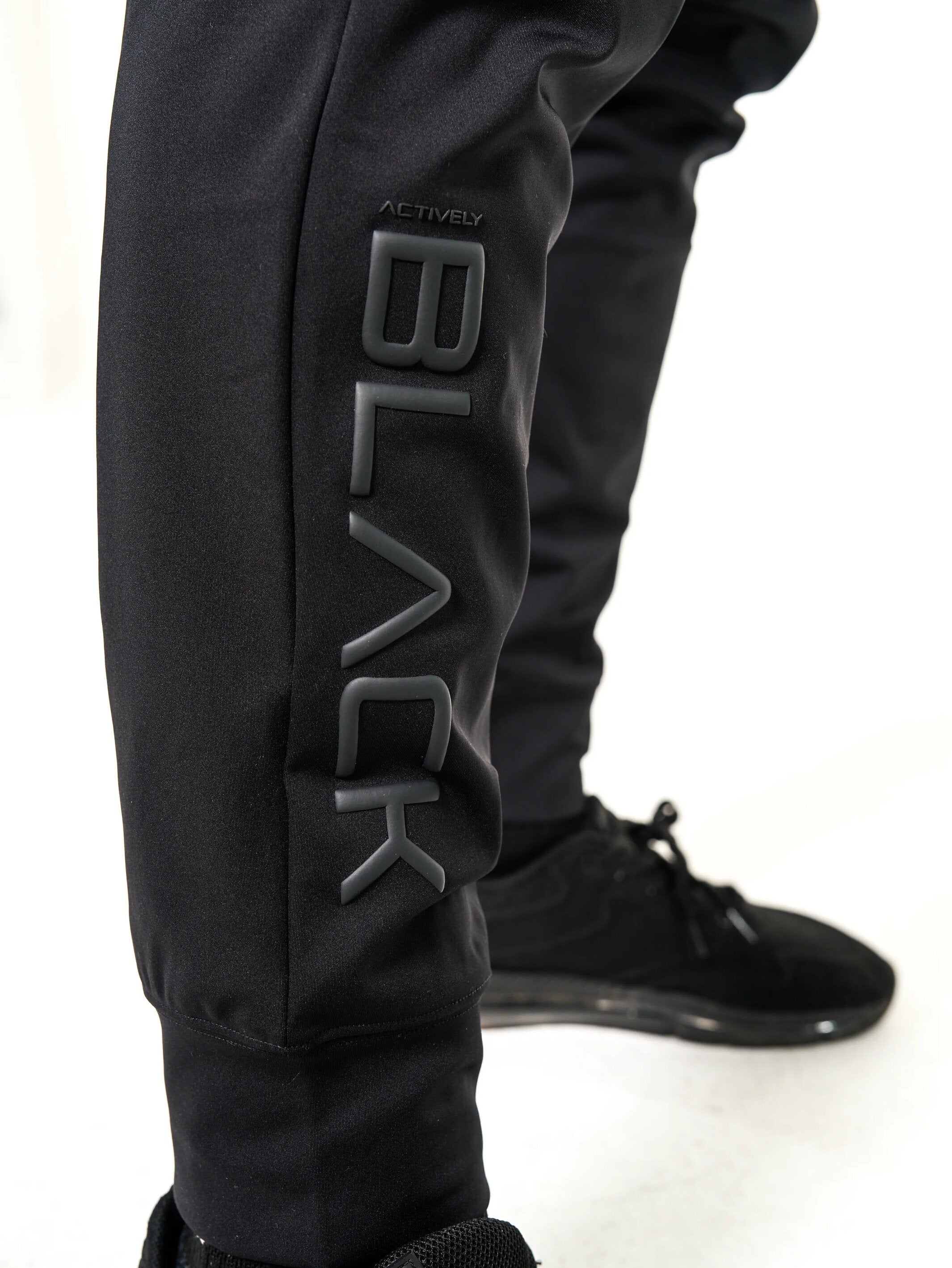 Men's Stealth Performance Joggers