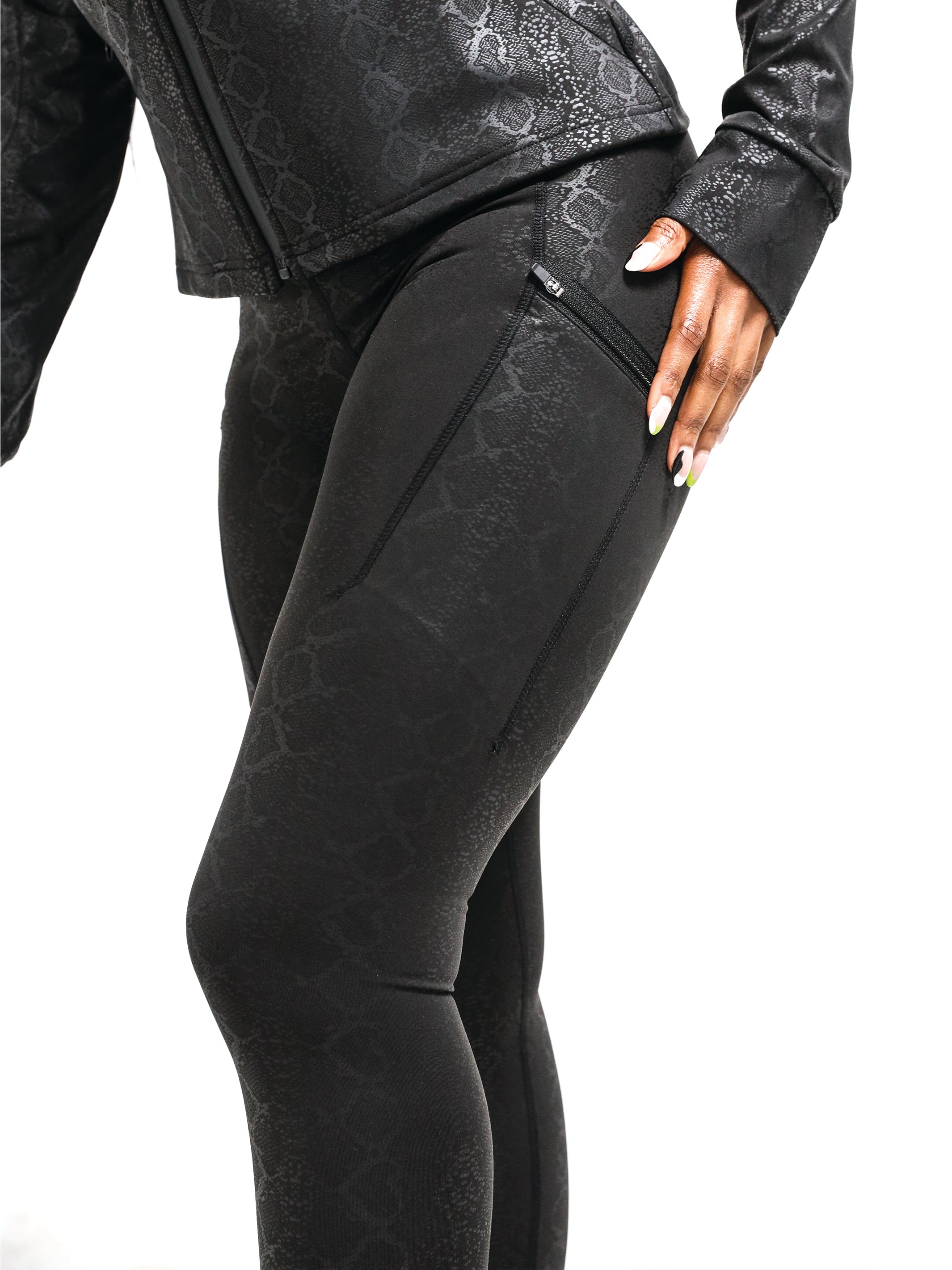 Buy Forever New Black Priscilla Vegan Leather Leggings for Women Online @  Tata CLiQ
